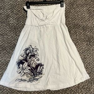 Del Sol color white changing strapless dress